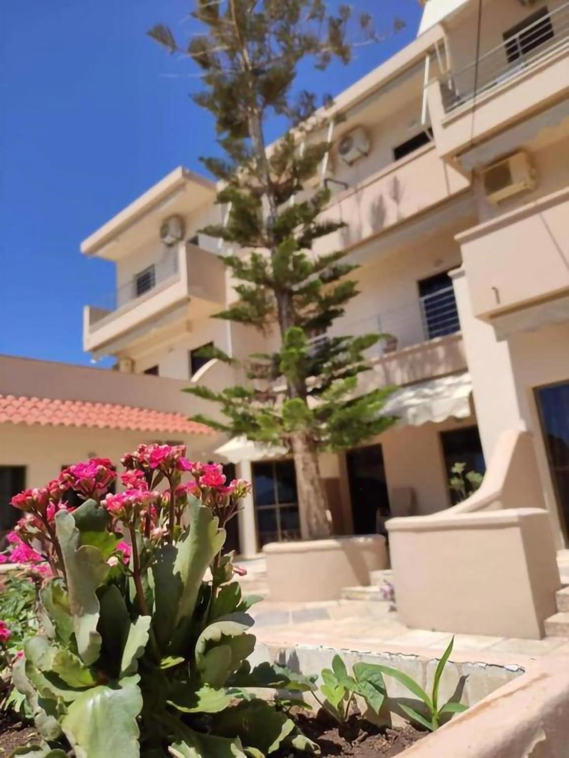 Soula Apartments & Studios Paleochora Exterior foto